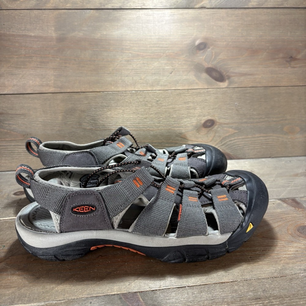 Keen Newport H2 Mens size 9.5 shoes Gray Orange waterproof Sport sandals - Picture 2 of 9